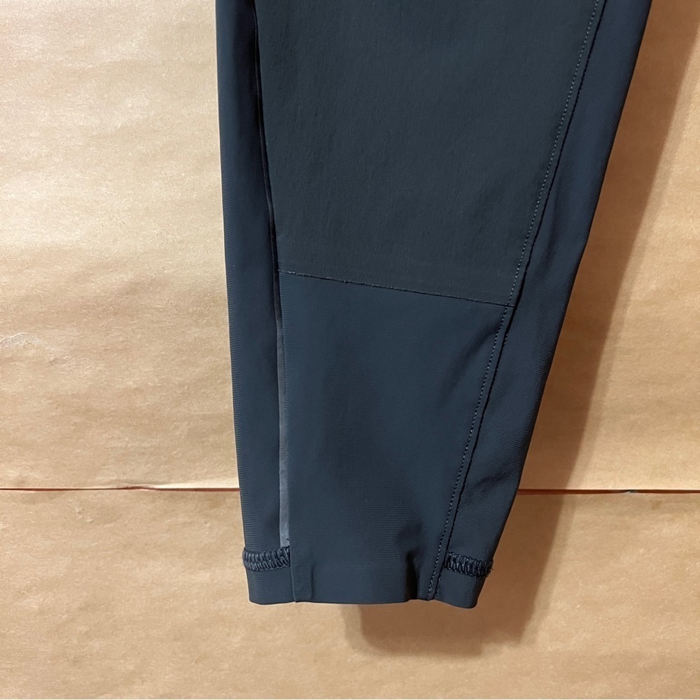 Lululemon | Men's Surge Hybrid Pants Performance Joggers Graphite Grey Size S - Picture 8 of 14